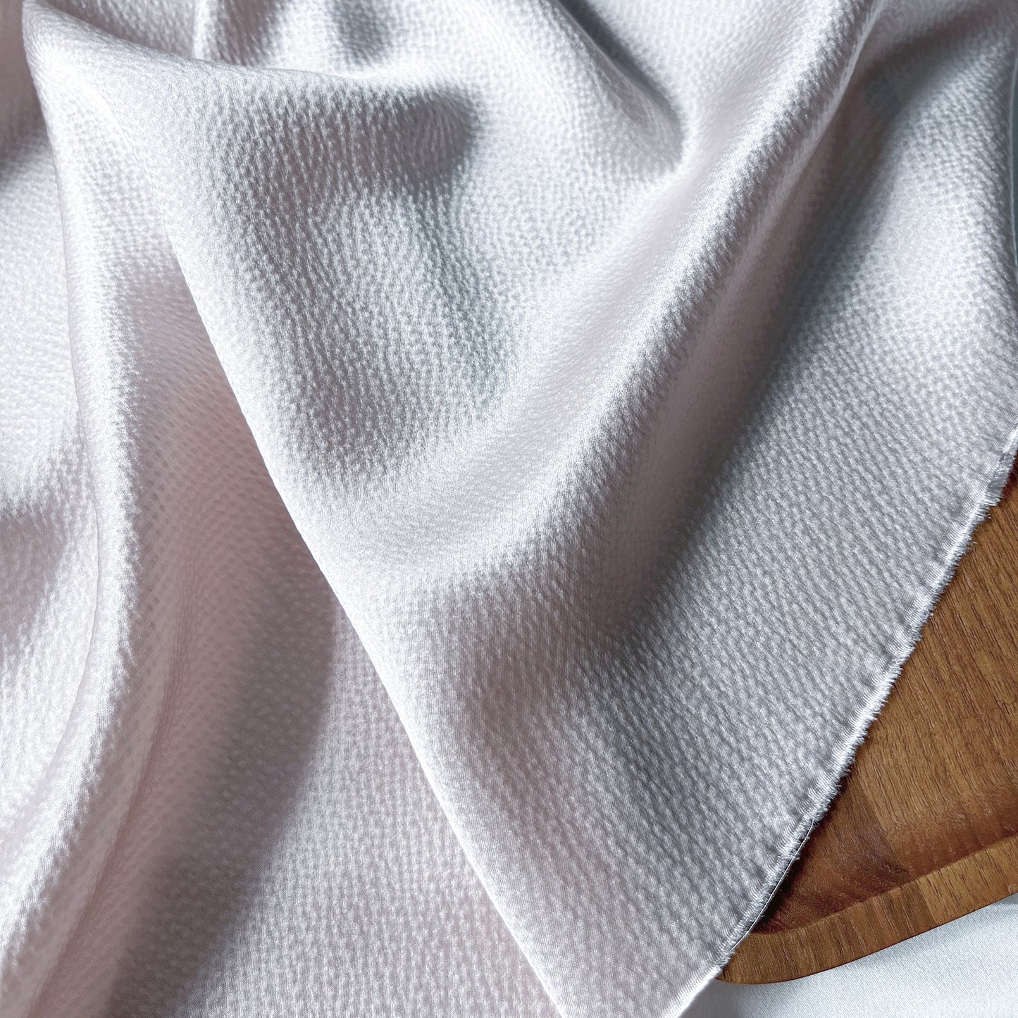 19 Momme Silk Pearl Satin Printed Clothing Colored Fabric Dresses Elegant Luxury For Women For Sewing By Meters 114cm