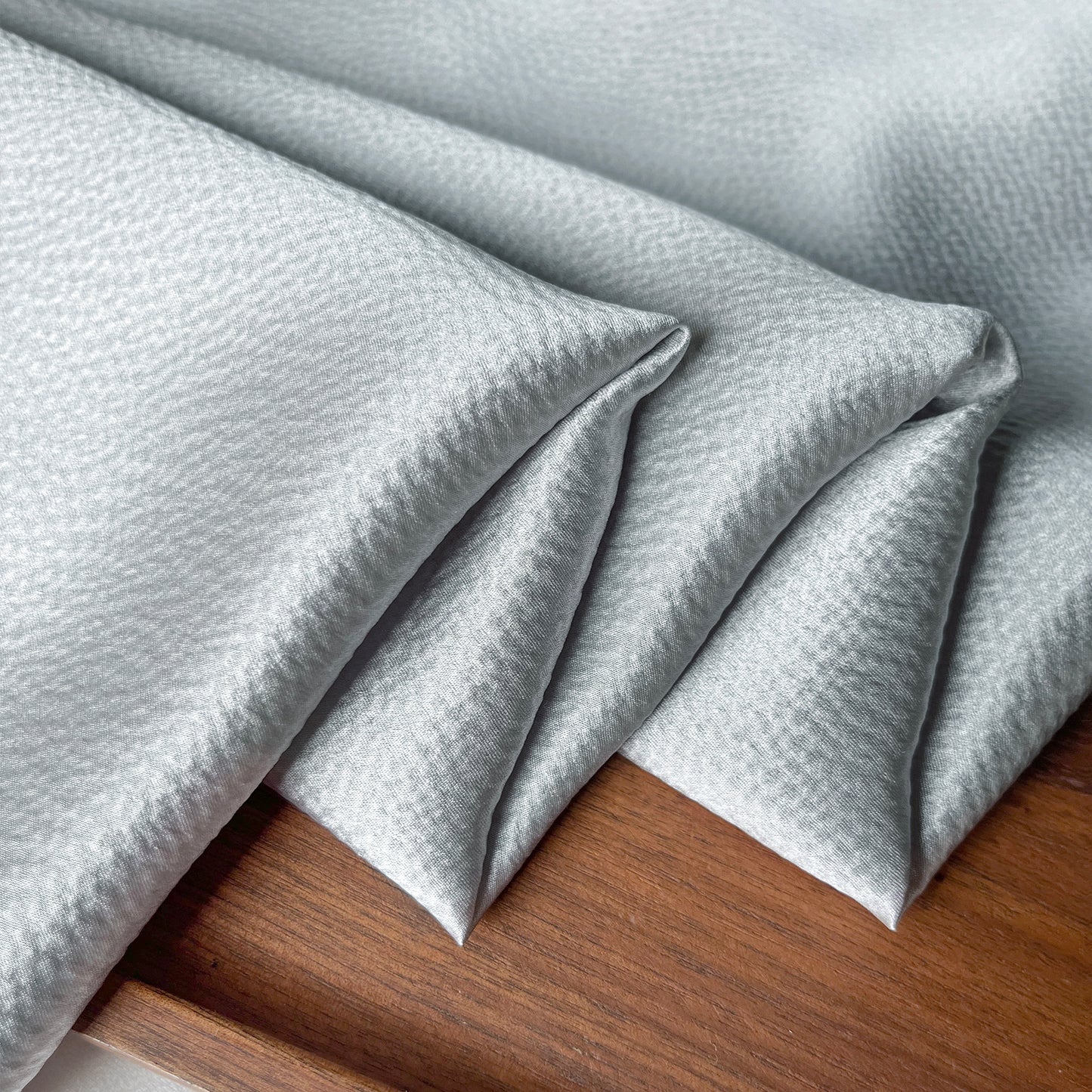 19 Momme Silk Pearl Satin Printed Clothing Colored Fabric Dresses Elegant Luxury For Women For Sewing By Meters 114cm