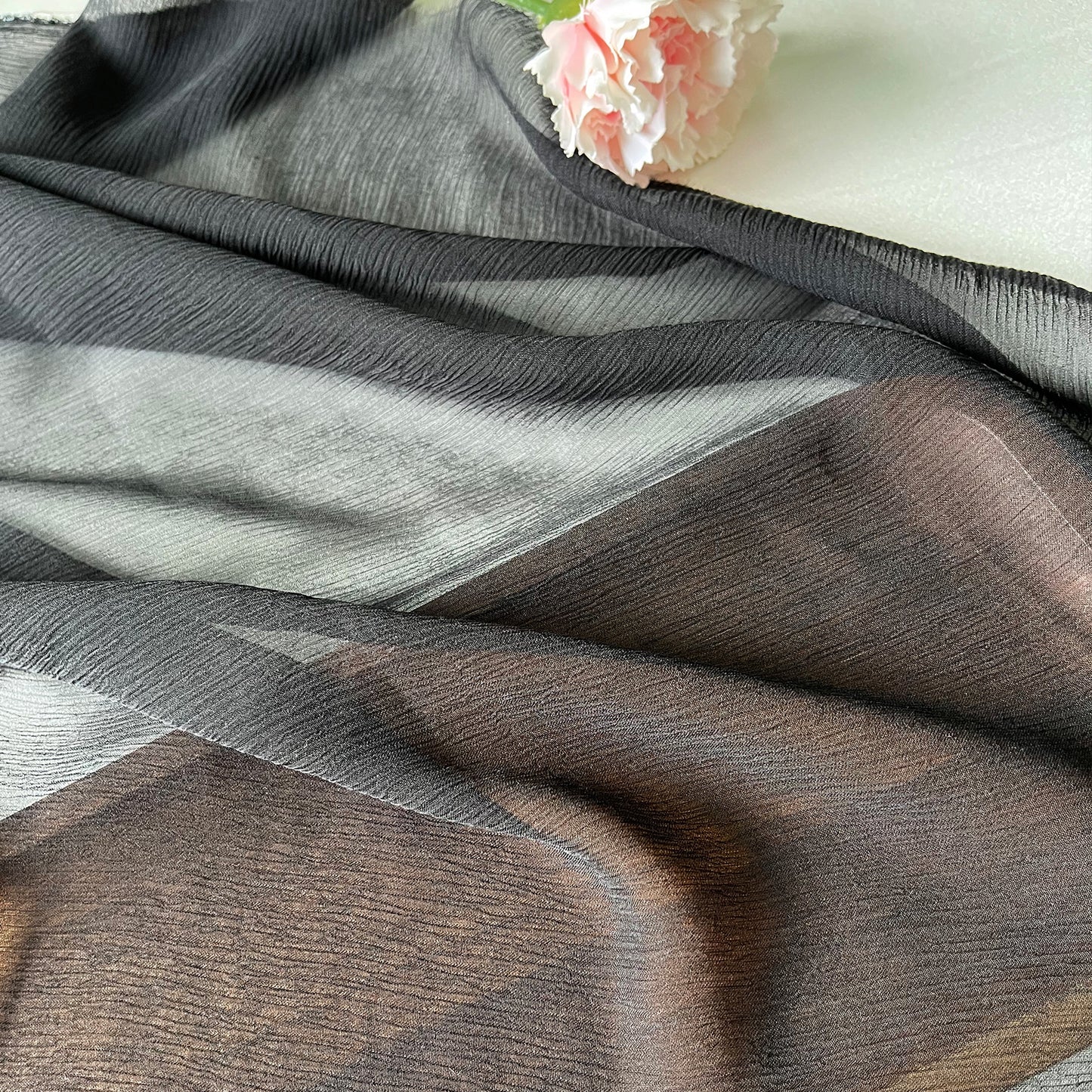 Mulberry Wrinkled Silk Crinkle Chiffon Clothing Printed Fabric Tulle Dresses For Women For Sewing By Meters