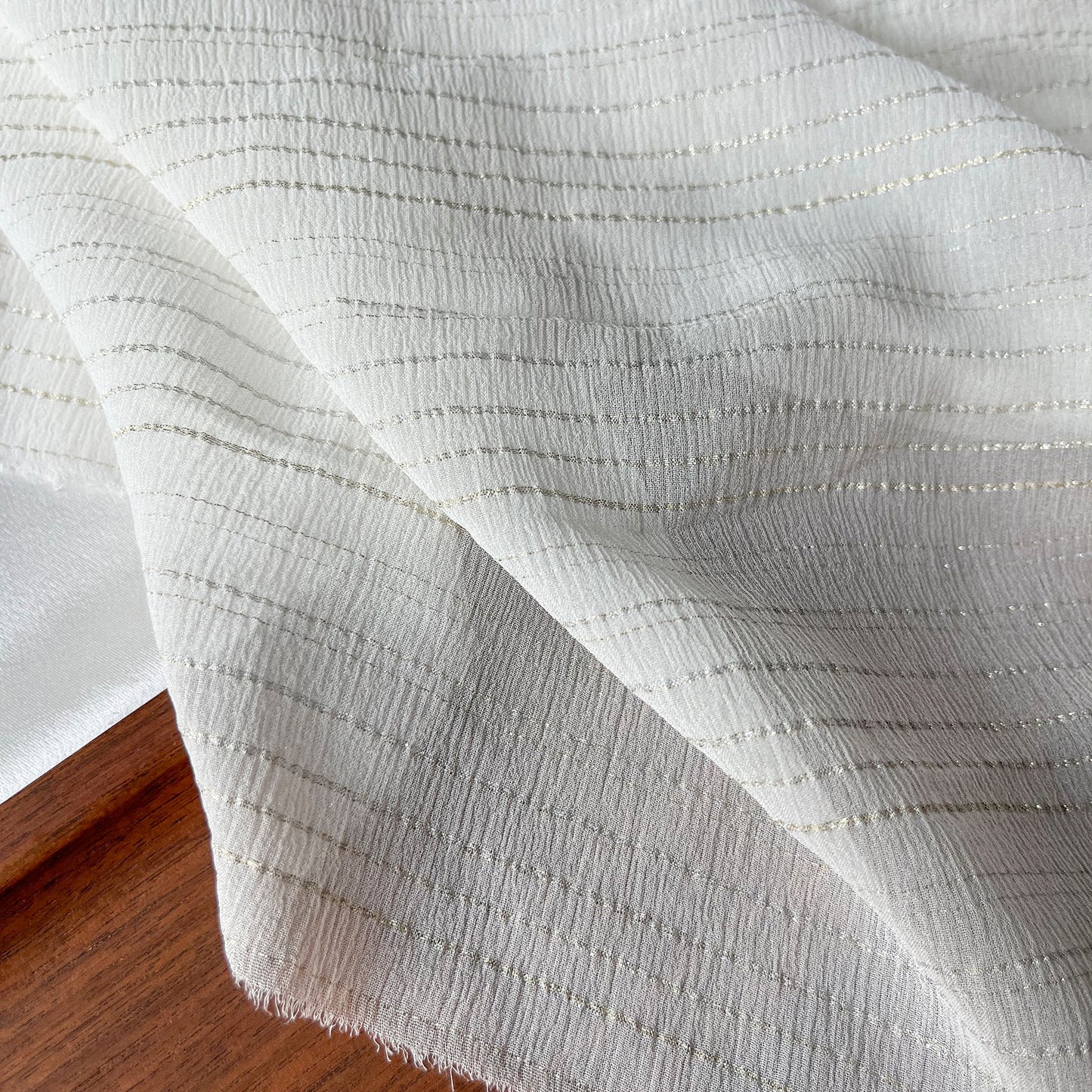 11.5 Momme Silk Crinkle Chiffon Gold and Silver Shiny Striped Clothing Fabric Elegant Luxury For Women For Sewing By Meters