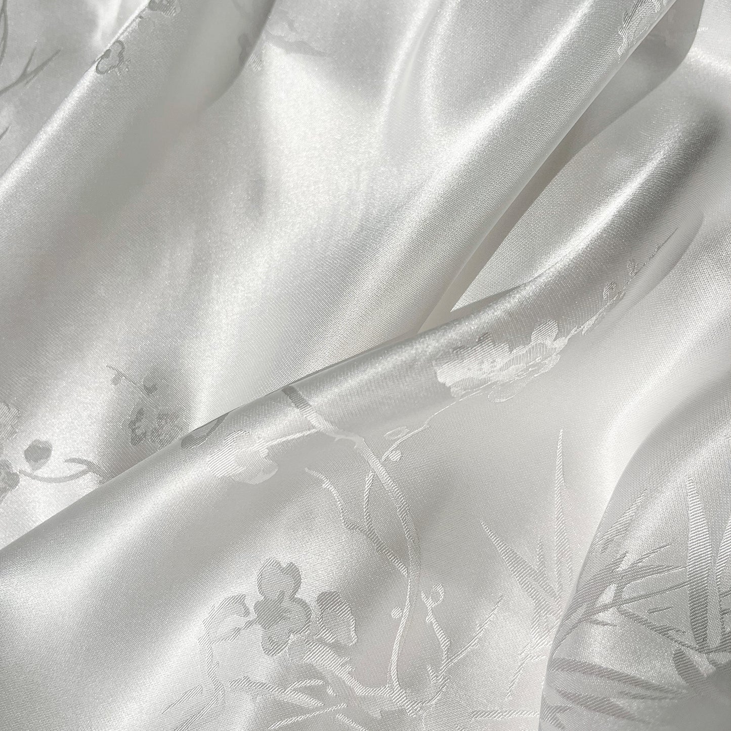 19 Momme Silk Viscose Sangbo Satin Jacquard Weaving Clothing Fabric Dresses Elegant Luxury For Women For Sewing By Meters 140cm