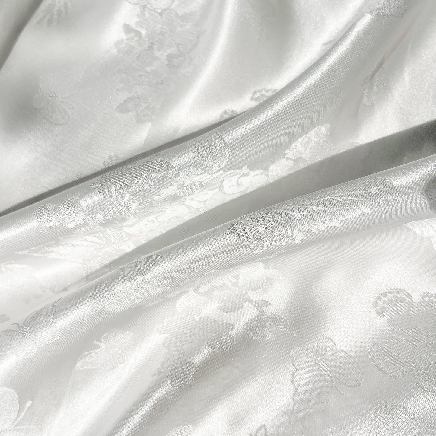 19 Momme Silk Viscose Sangbo Satin Jacquard Weaving Clothing Fabric Dresses Elegant Luxury For Women For Sewing By Meters 140cm